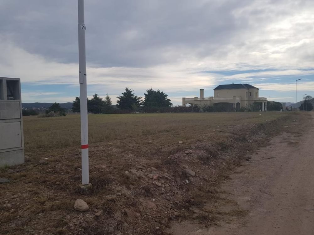 TERRENO EN CARLOS PAZ GOLF COUNTRY CLUB SAN ANTONIO DE ARREDONDO