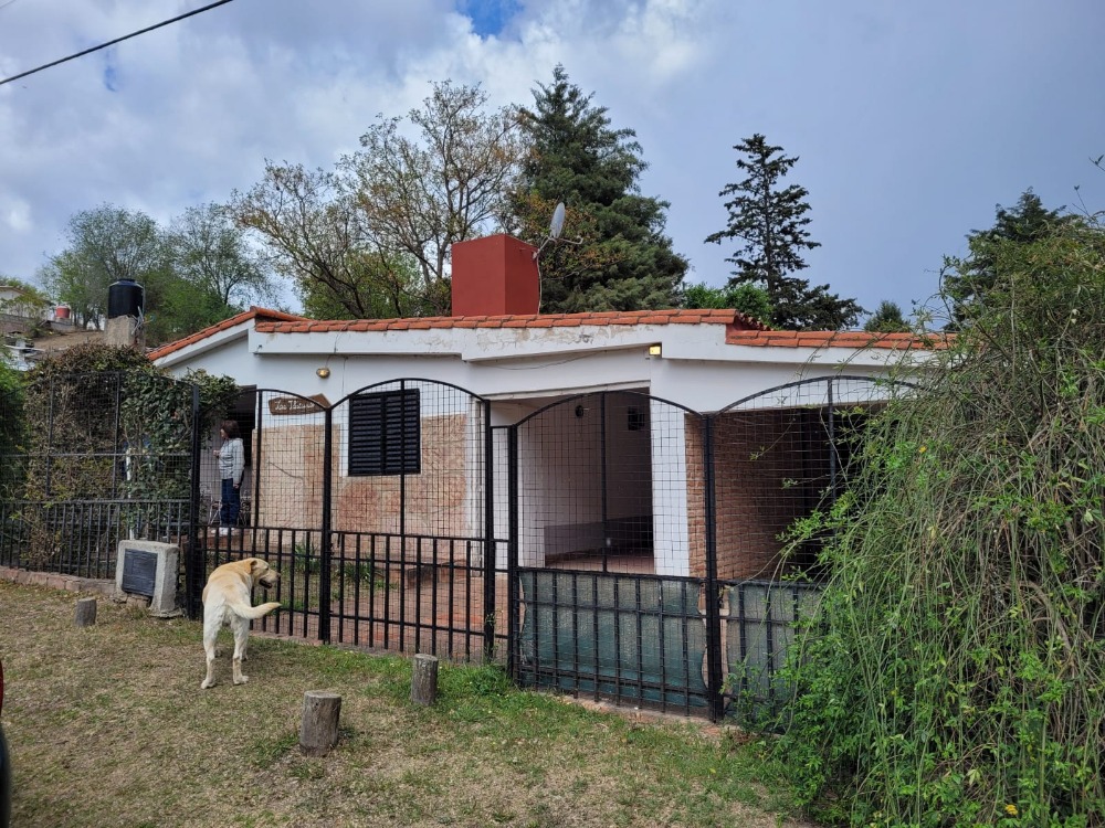 CASA AL PIE DE LA MONTAÑA
