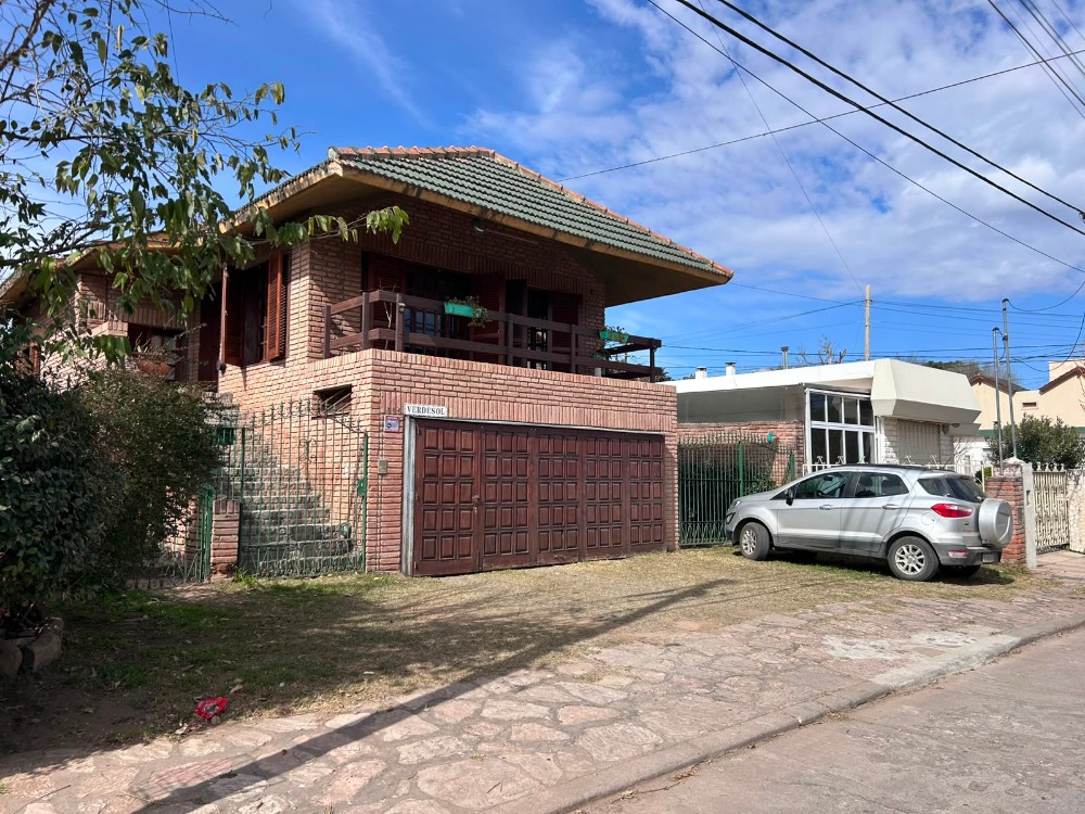 Hermosa casa en venta ..!!Bº Los manantiales