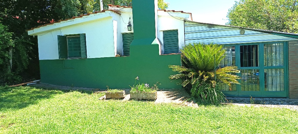 CASA CON PILETA Y DEPTO ADICIONAL