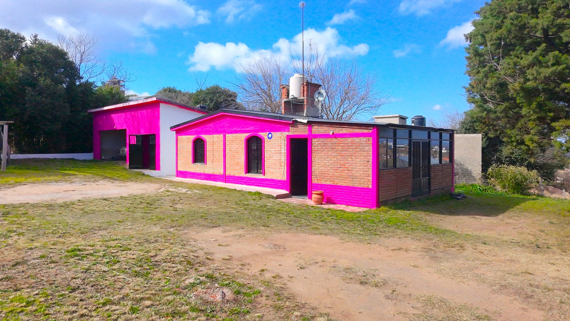 CASA A 100 MTS DE RUTA 28 CON VISTA PANORAMICA