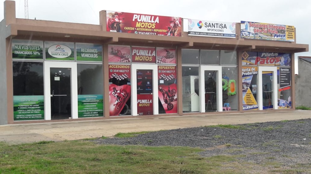 4 LOCALES COMERCIALES SOBRE RUTA 28- (ESQUINA LOS GIRASOLES)