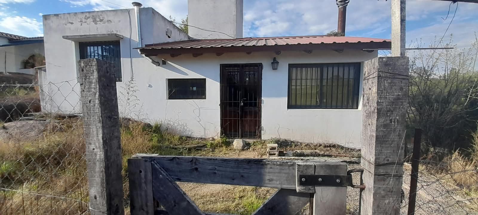 CASA EN VENTA - TANTI- CALLE RIO BERMEJO- SAN MIGUEL