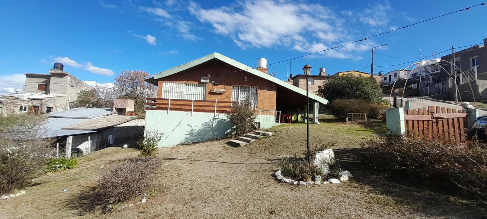 CASA- TANTI CENTRO- CALLE JUJUY