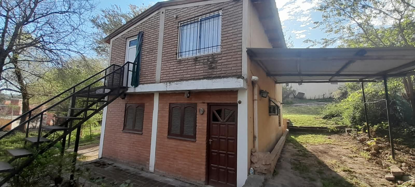 DUPLEX  EN VENTA CALLE RIO  PRIMERO, TANTI, AN MIGUEL