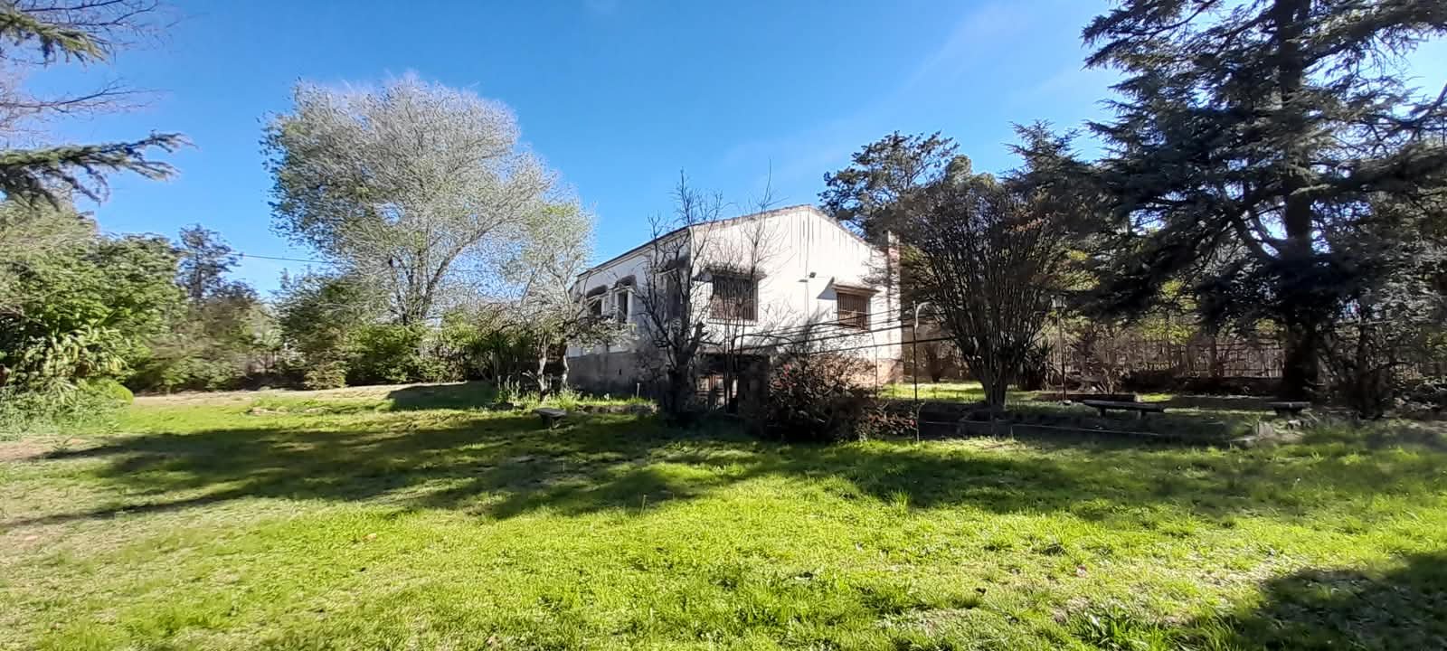ANTIGUA CASA CON ESTILO- CALLE EL PARAISO Y EL PINO- TANTI