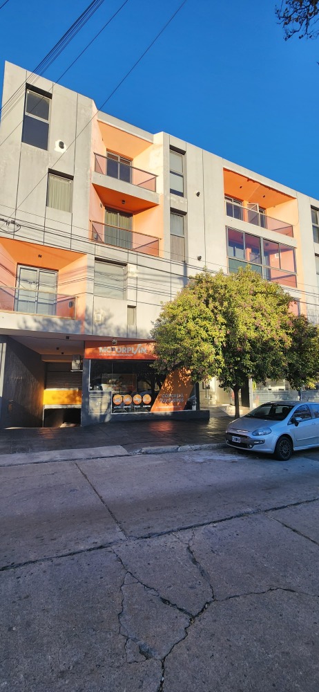 VENTA DEPARTAMENTO 2 DORMITORIOS CON PILETA COCHERA