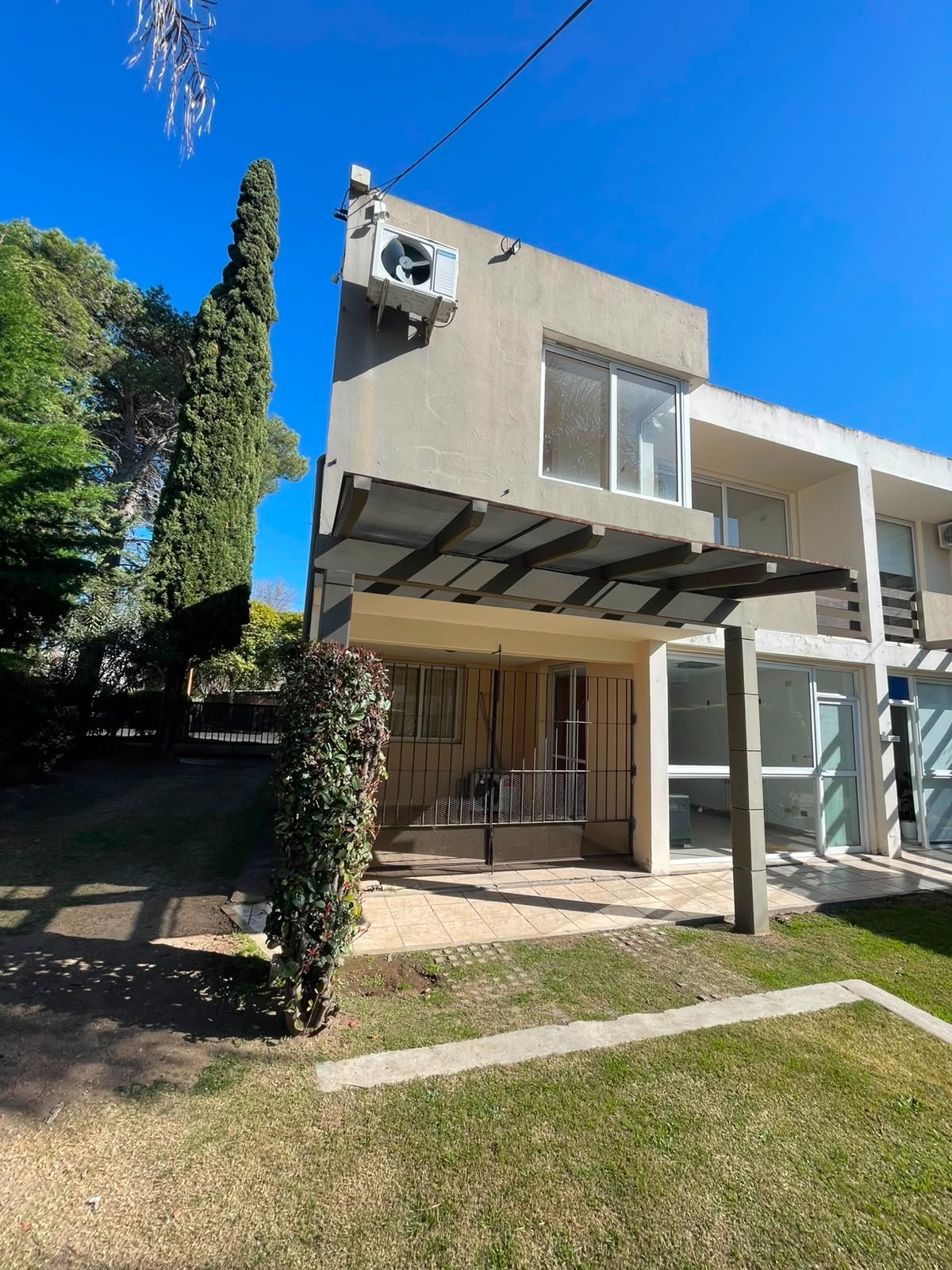 VENTA DUPLEX BARRIO SANTA RITA