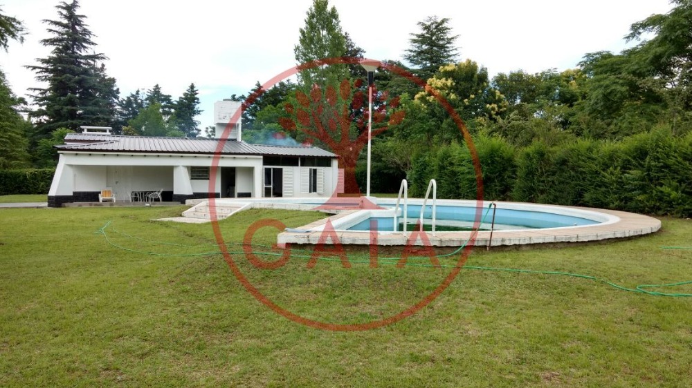 Impecable Propiedad en Mirador del Lago