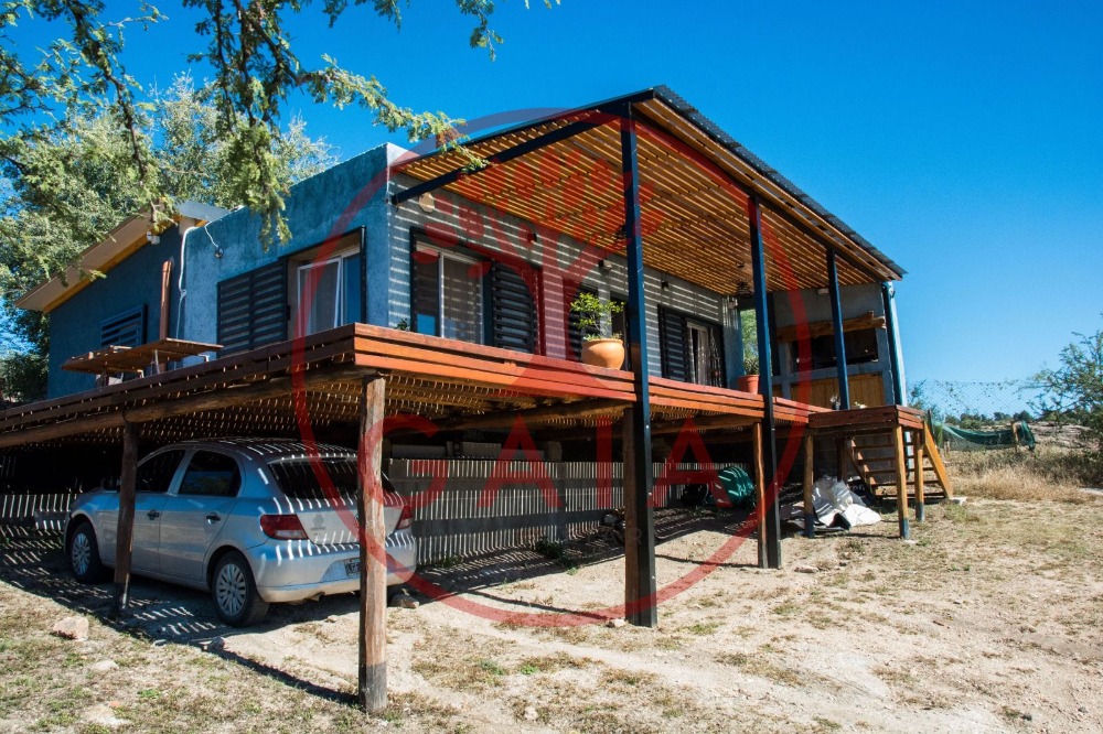 Excelente Oportunidad Propiedad Nueva con 2 Dormitorios, Pileta y Gran Terreno en Villa Parque Síquiman
